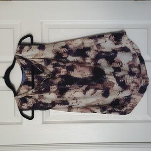 Sleeveless blouse